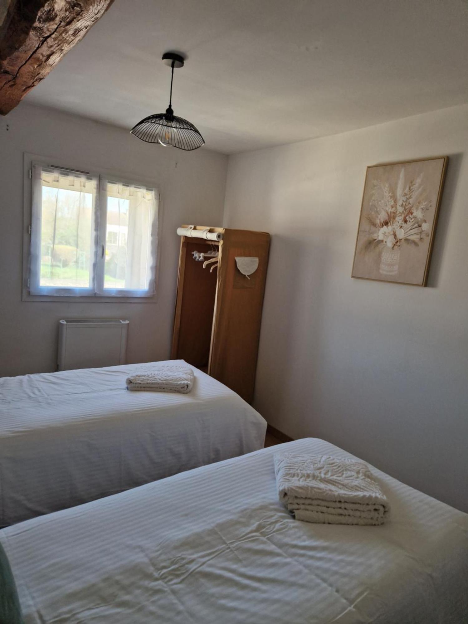 Maisons Cosy De Village Gurgy Exteriör bild
